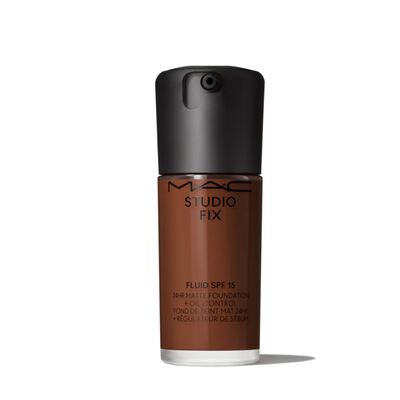 STUDIO FIX FLUID FPS 15 24HR MATTE FOUNDATION + OIL CONTROL (BASE DE MAQUILLAJE)